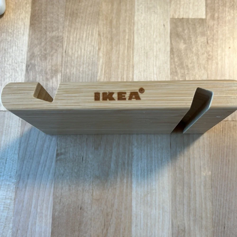 🧁 5 for $25, IKEA Phone Holder